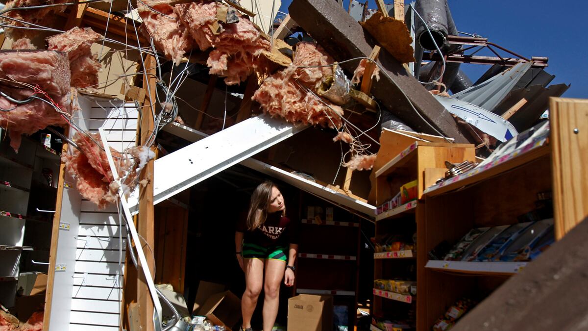 cheats/2012/02/29/deadly-storm-kills-9-moves-east/tornado-destruction-cheat_rf7g6x