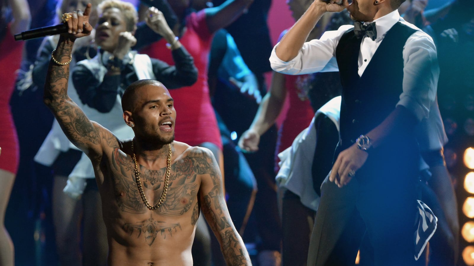 cheats/2013/02/05/da-brown-faked-community-service/130205-chris-brown-cheat_nwtptl