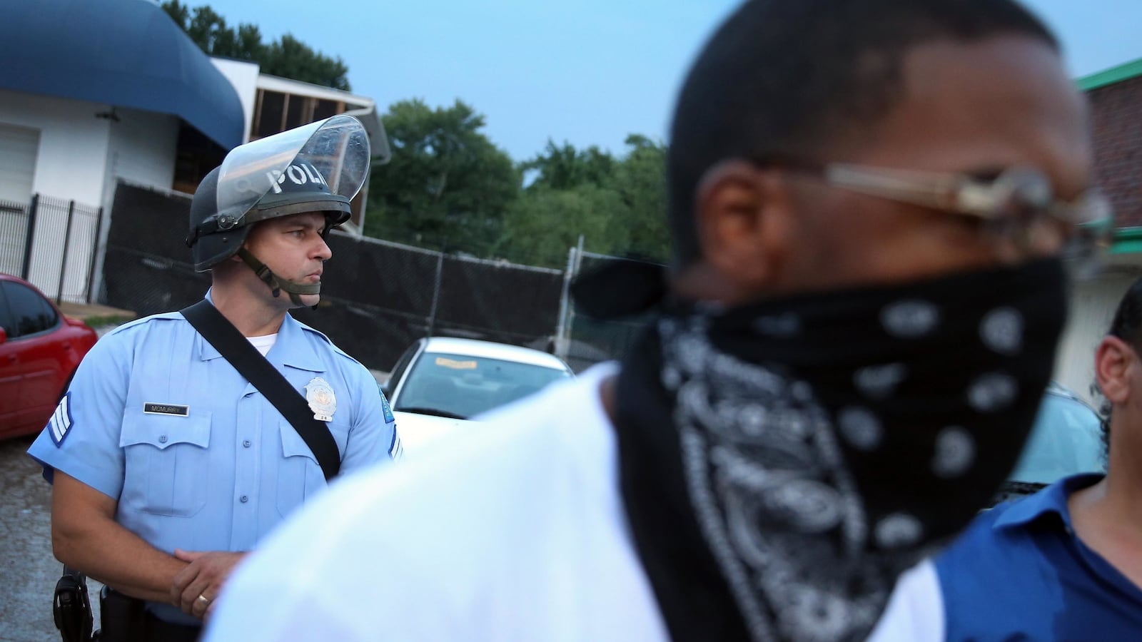 articles/2014/08/18/ferguson-and-the-urban-suburban-race-war/140817-tomasky-race-relations-tease_sxwelt