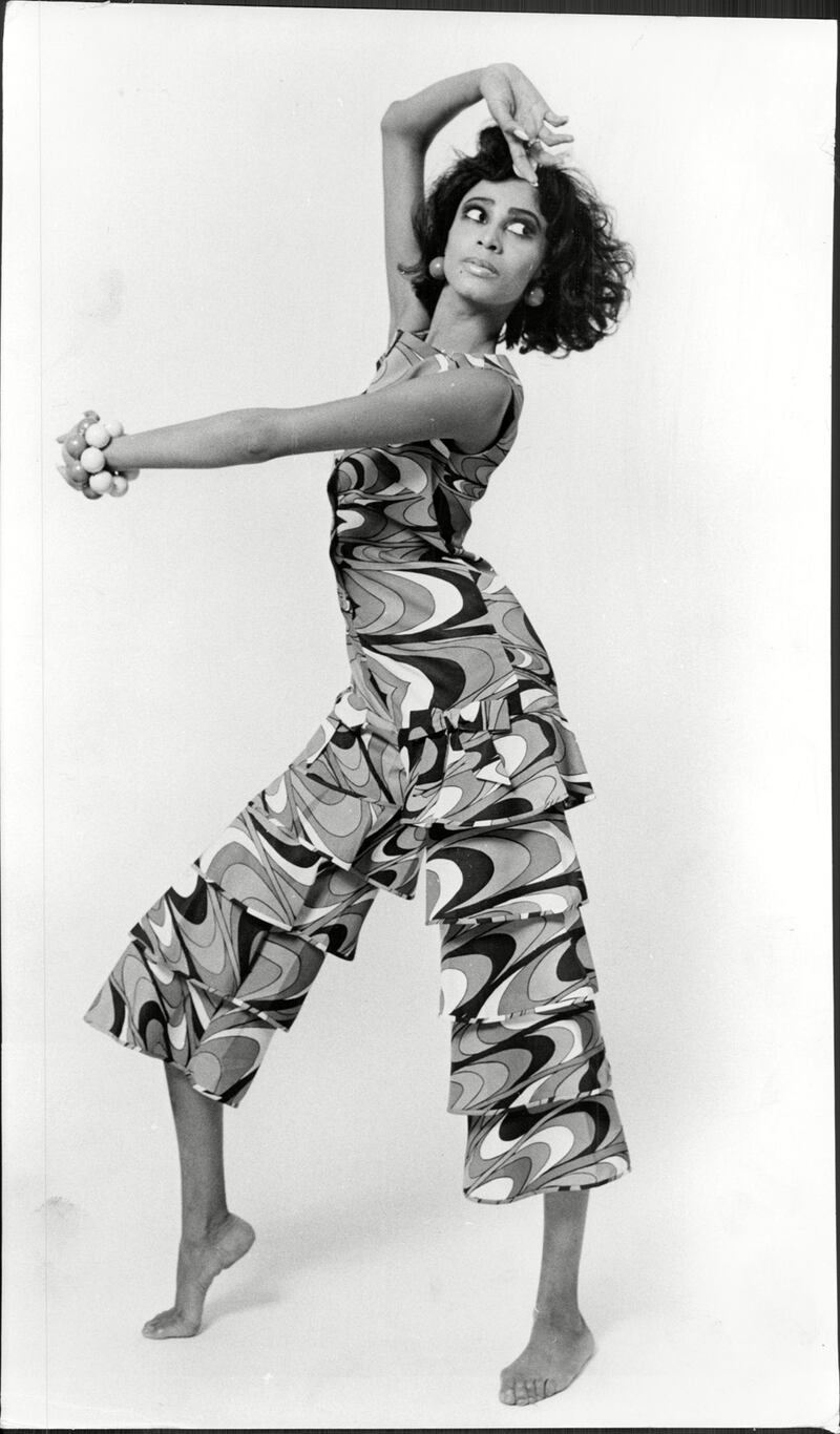 galleries/2016/02/23/the-most-stylish-black-women-of-all-time/160222-stylish-black-women-04_yaxui7