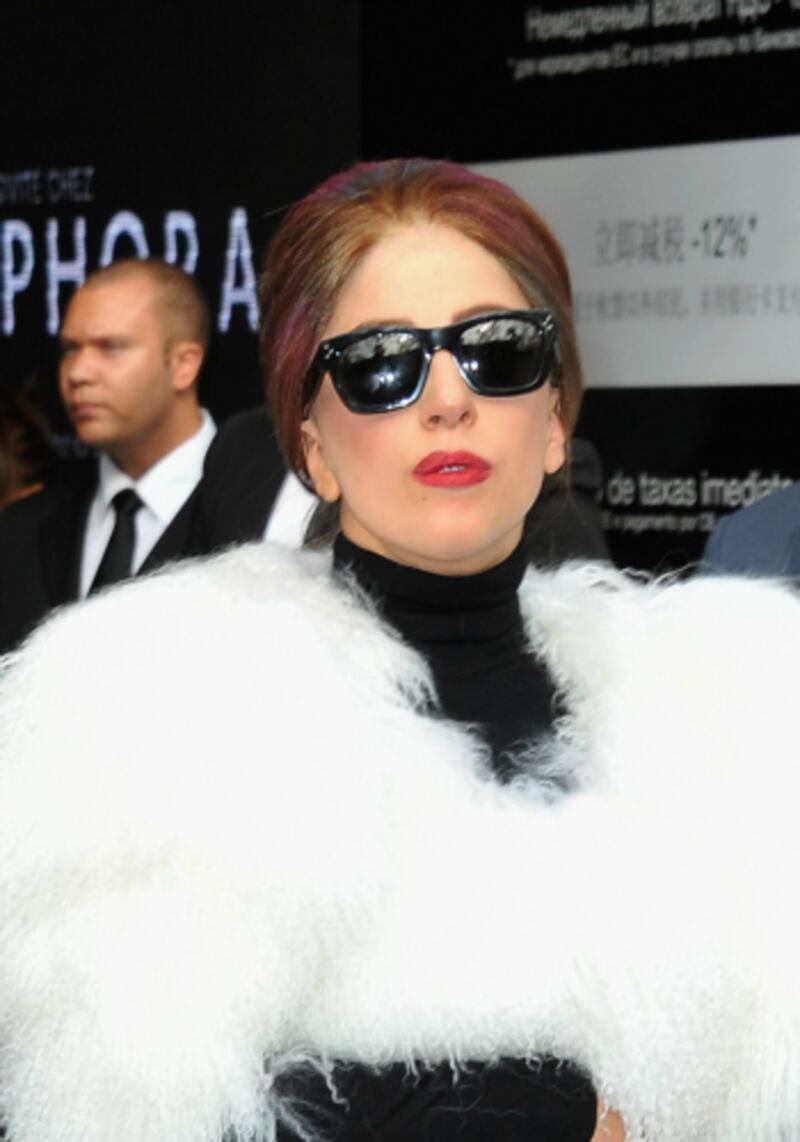 articles/2012/09/28/lady-gaga-jabs-cathy-horyn-in-new-song-prince-charles-sends-over-some-sheep/C-_fakepath_gaga_v7rbaj