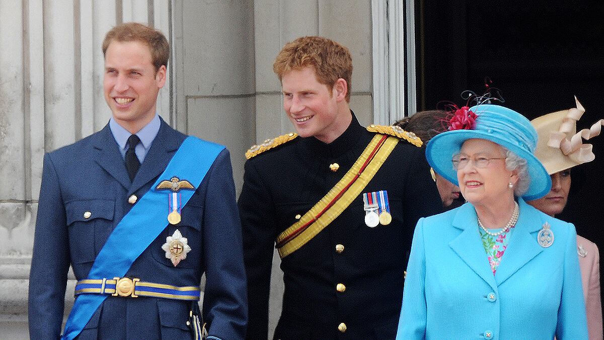 articles/2012/01/31/princes-william-and-harry-talk-their-grandmother-queen-elizabeth-ii-for-bbc-film-the-diamond-queen/queen-elizabeth-radio-times-sykes-tease_zum2au