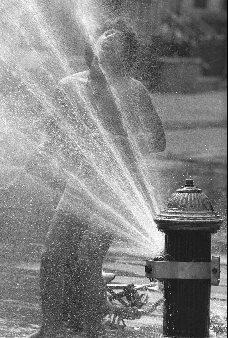 galleries/2013/05/25/vintage-summer-in-new-york-the-sweet-sweaty-city-life/130524-nyc-summer2_nhyeno