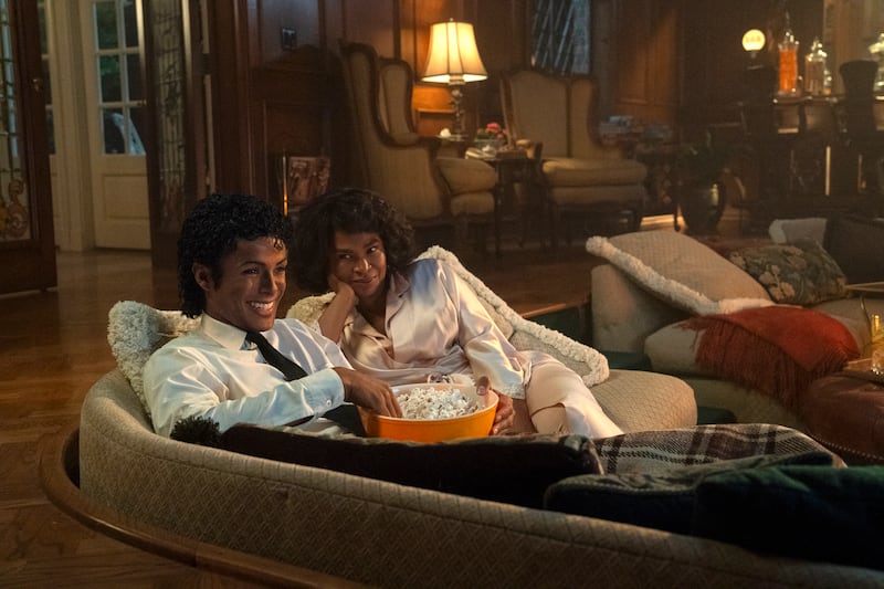 Jaafar Jackson as Michael Jackson and Nia Long as Katherine Jackson.