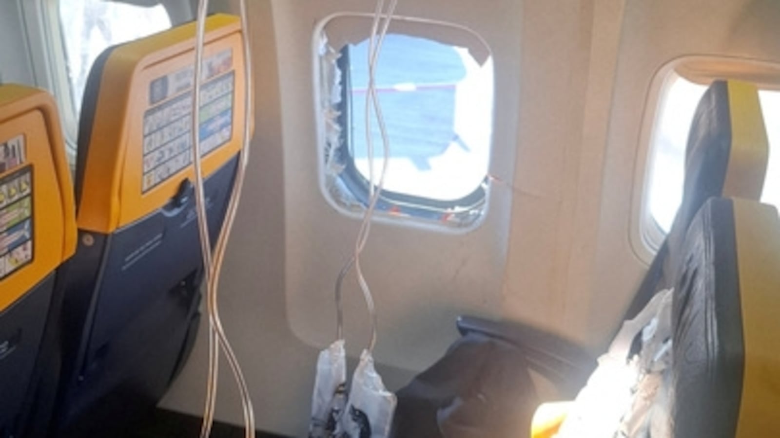 Ryanair flight window broken