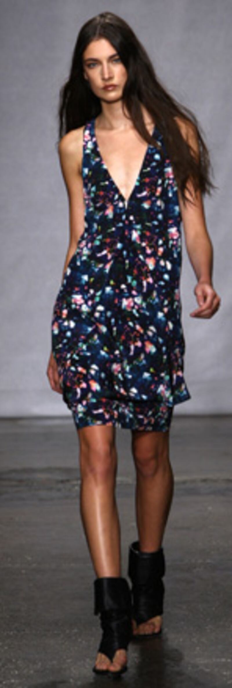 galleries/2009/09/13/ny-fashion-week-day-4/fashion---day-4---15_v8tf1c