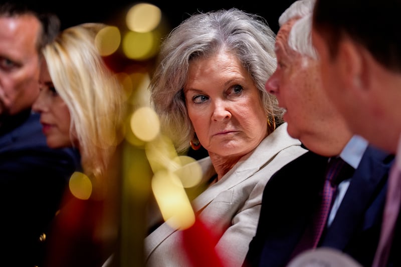 WASHINGTON, DC - AUGUST 13: White House Chief of Staff Susie Wiles (C) speaks with Sen. Lindsey Graham (R-SC) (R), before U.S. President Donald Trump arrives for an event at the Kennedy Center on August 13, 2025 in Washington, DC. Trump announced the first nominees of the annual Kennedy Center Honors since taking control of the center's board earlier this year. (Photo by Andrew Harnik/Getty Images)