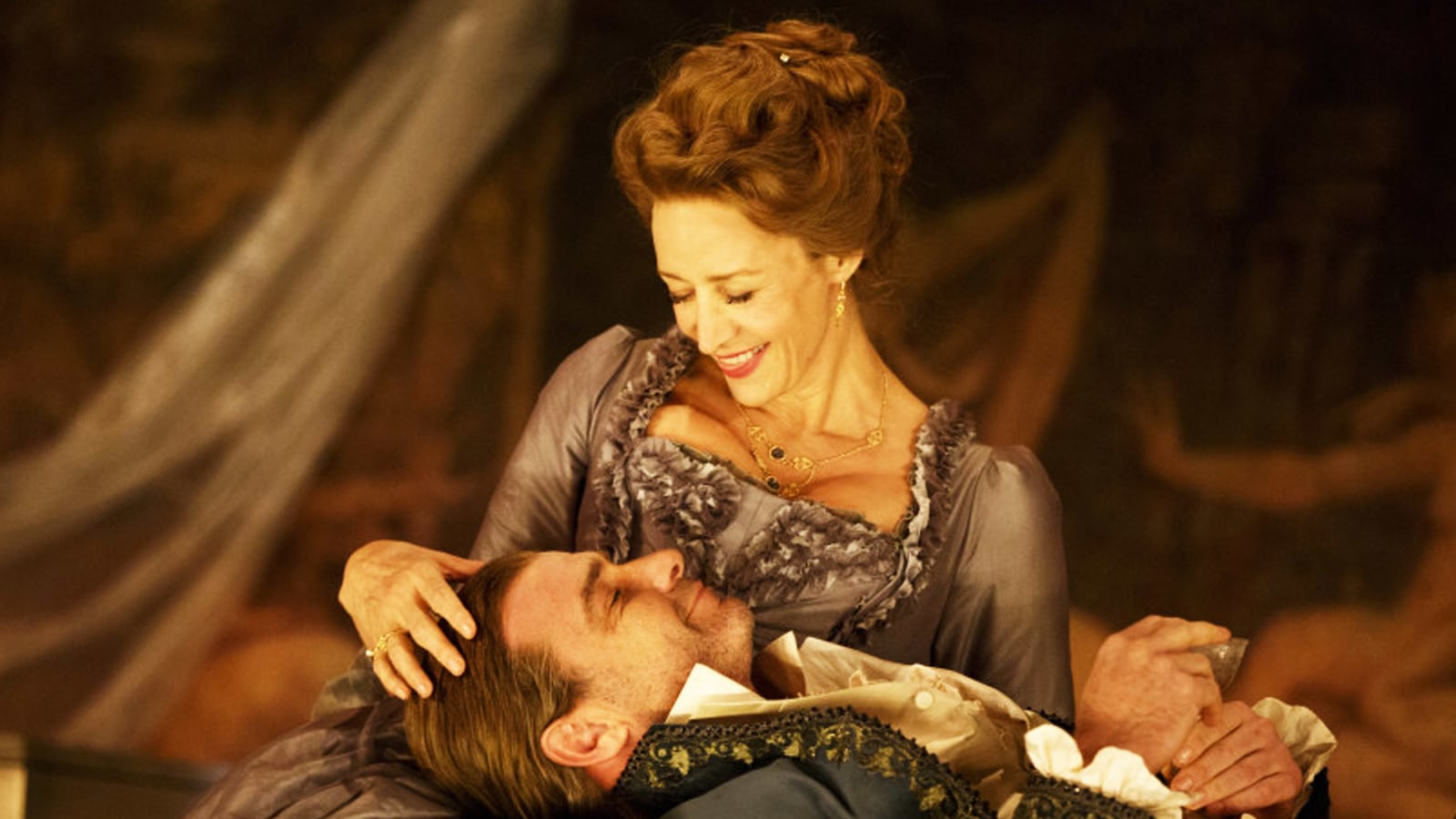 articles/2016/10/30/les-liaisons-on-broadway-tedious-not-dangerous/161030-Teeman-LES-LIAISONS-DANGEREUSES-tease_o9c6oa