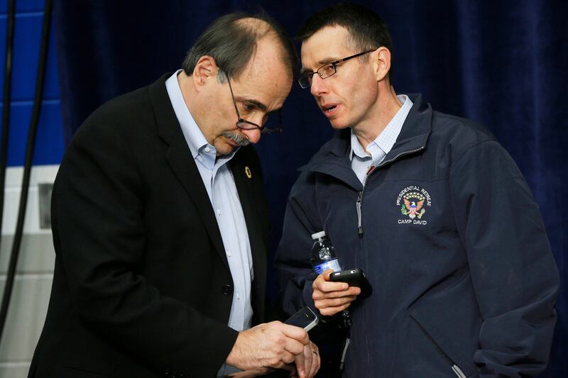 articles/2012/11/06/team-obama-s-election-day-anxiety-fear-of-a-big-white-vote/mood-among-top-obama-aides-warren_gdypve