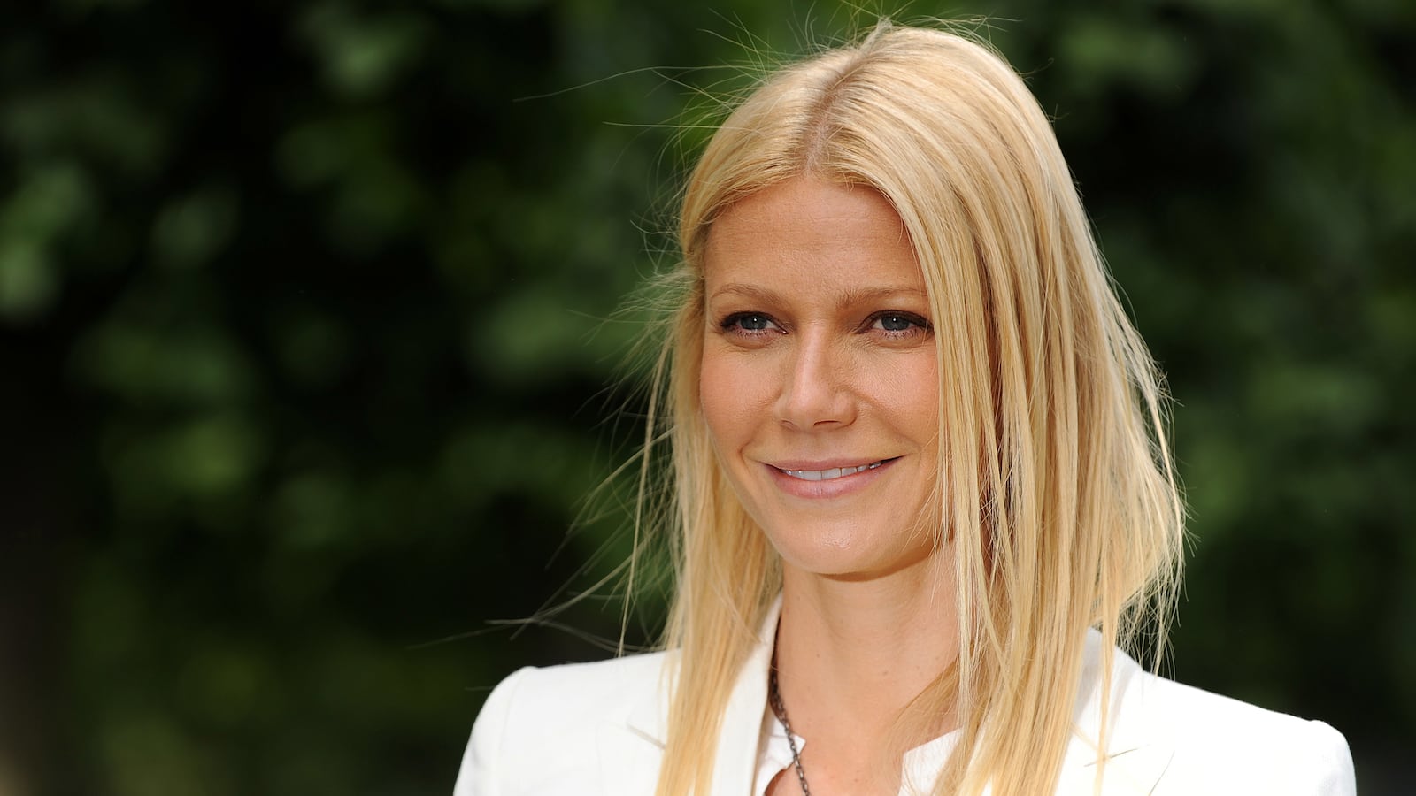 articles/2014/10/24/what-iran-can-learn-from-gywneth-paltrow/141024-nina-gwyn_f2elqk