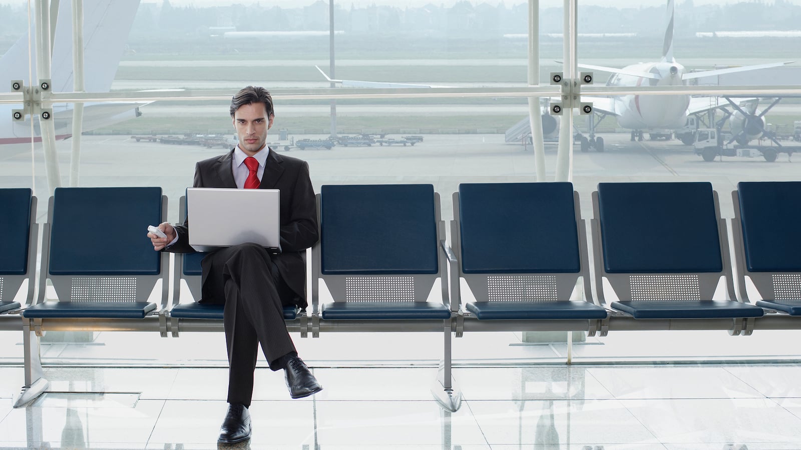 170709-irving-laptop-ban-hero_jeeczu