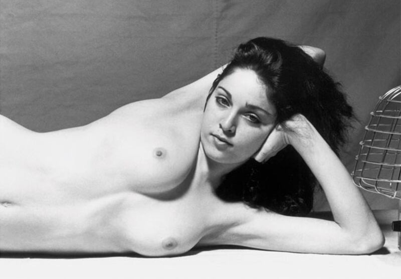 galleries/2009/07/01/the-madonna-nudes/madonna-nudes-3_sjne5d