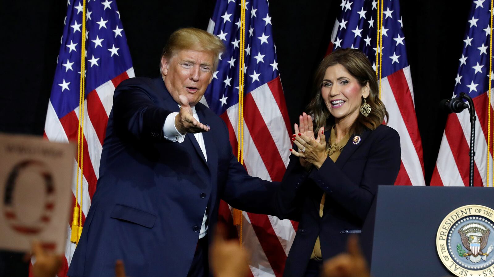 Donald Trump, Kristi Noem