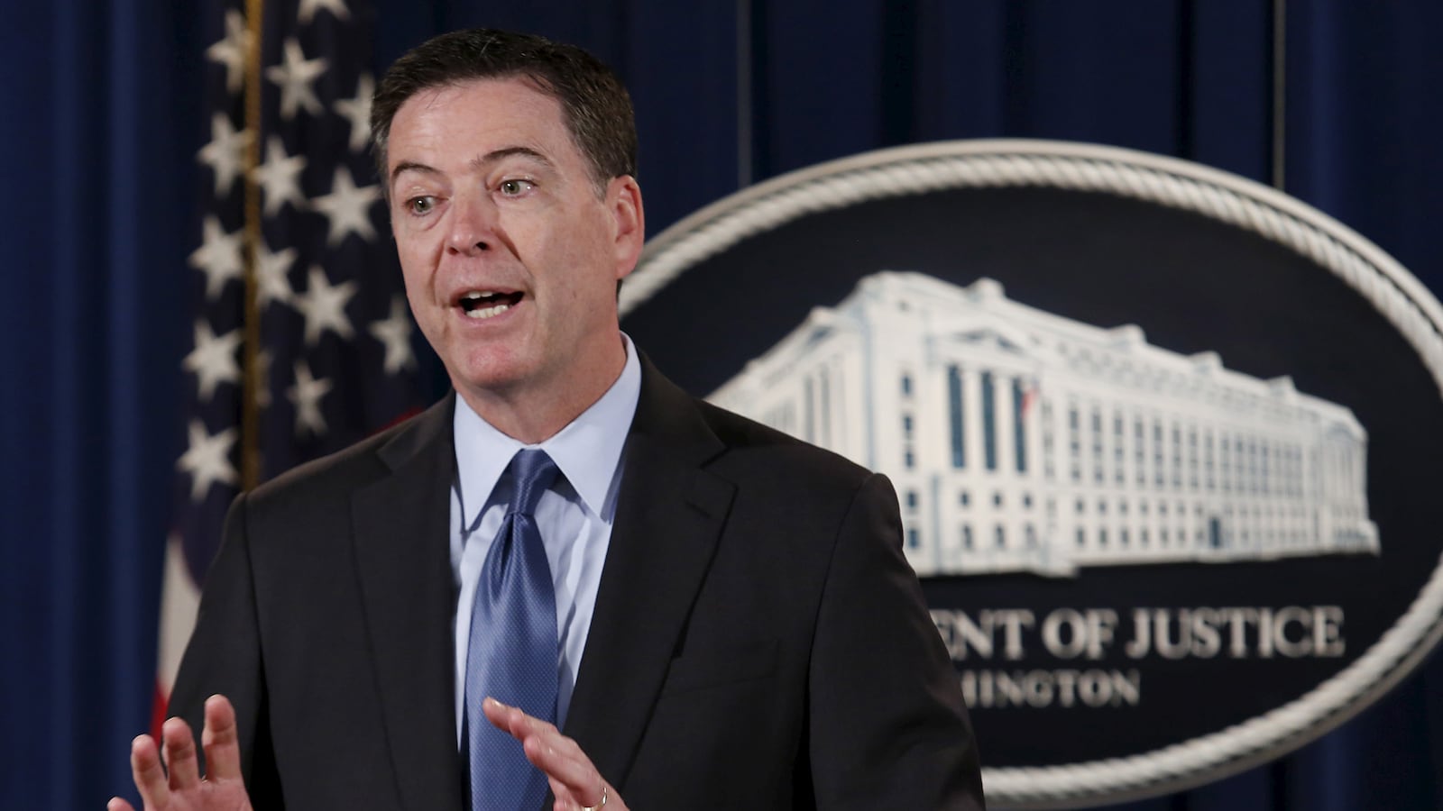 articles/2015/06/22/white-house-won-t-back-fbi-chief-on-charleston-terror/150622-harris-james-comey-tease_nmzmit