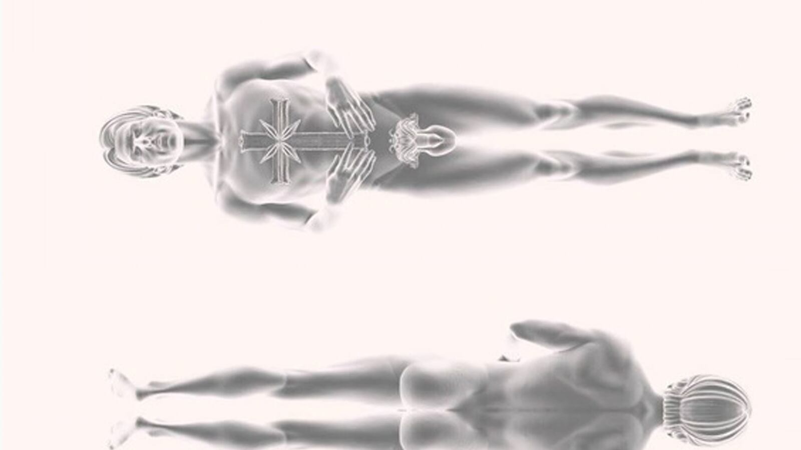 articles/2015/08/07/now-tom-cruise-is-naked-on-a-shroud/150806-jones-cruise-shroud-tease_gvhb2r