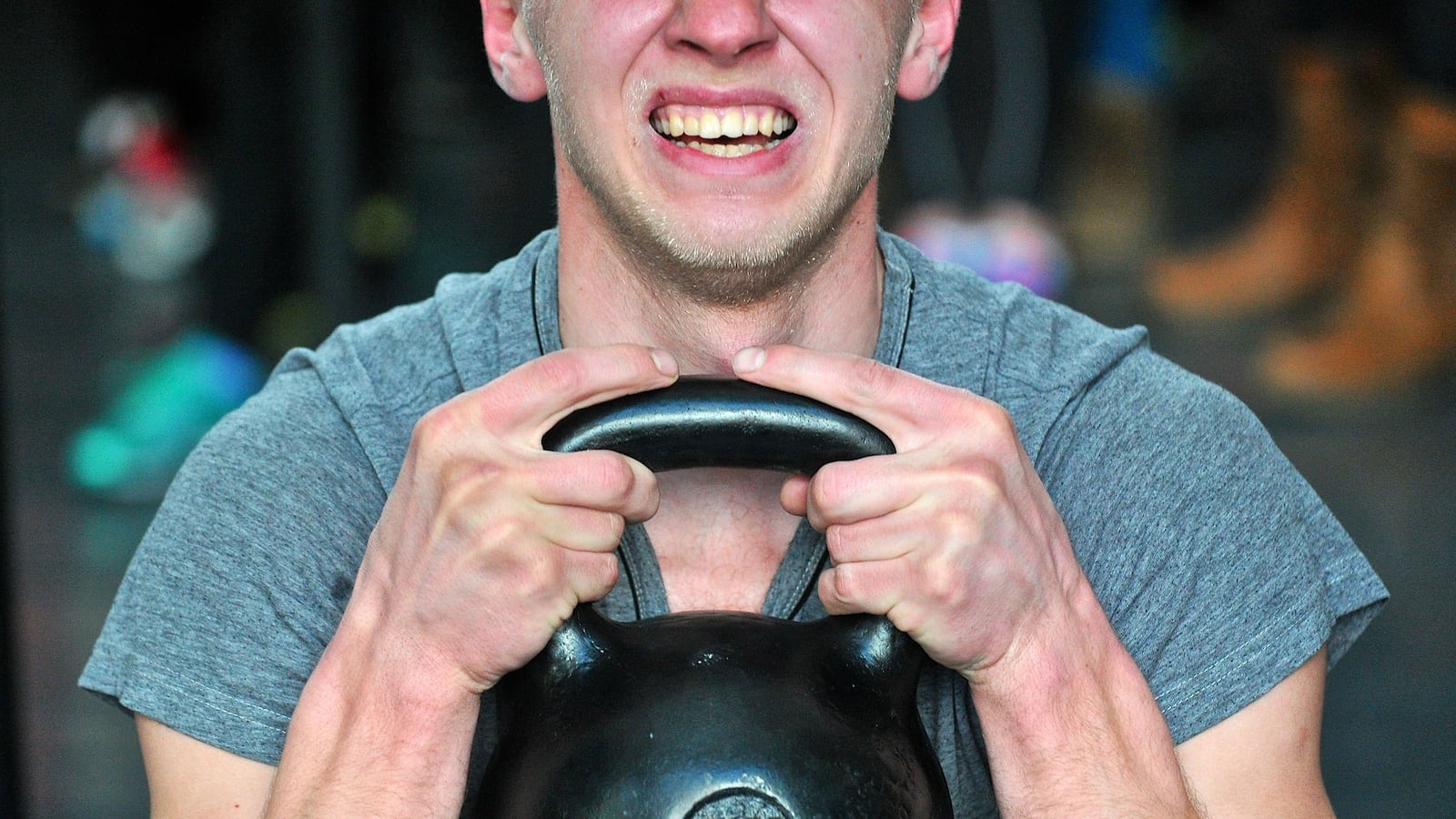 articles/2015/05/02/how-to-beat-fitness-adhd/150430-adamic-fitness-tease_zfisca