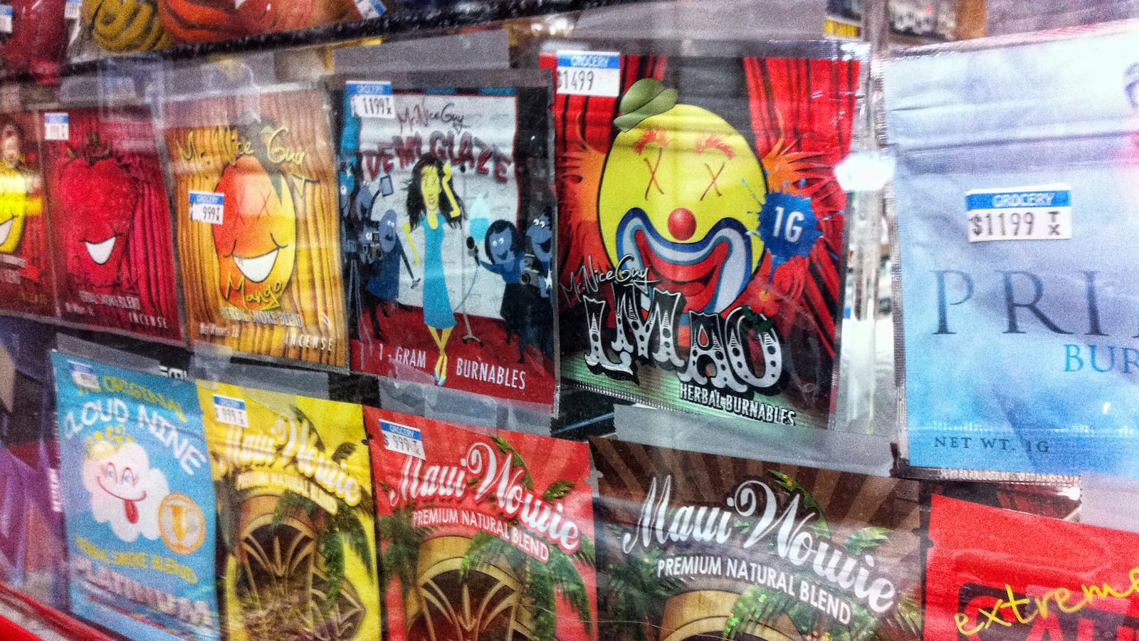 articles/2014/06/16/feds-smoke-out-synthetic-weed-dealers-online-empire/140615-nuzzi-synthetic-drugs-tease_liabmp