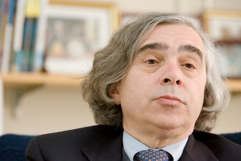 articles/2013/02/24/environmental-groups-target-ernest-moniz-president-obama-s-likely-choice-for-energy-secretary/130223-green-energy-sec-embed1_n7eai7