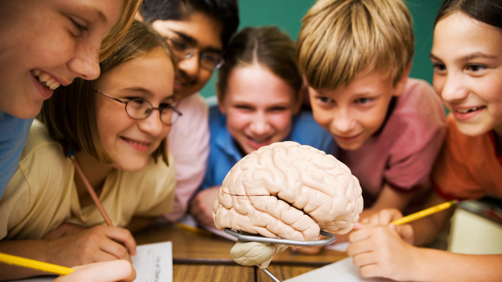 articles/2014/09/24/stop-scapegoating-teach-for-america/140923-williams-teach-tease_uslqnq