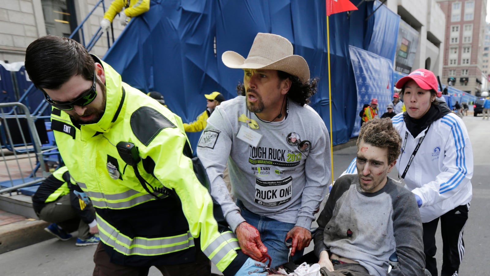 articles/2013/04/16/carlos-arredondo-boston-marathon-hero-in-a-cowboy-hat-on-the-bombs/130414-carlos-arredondo-boston-bomb-daly-tease-embed_zsirf3