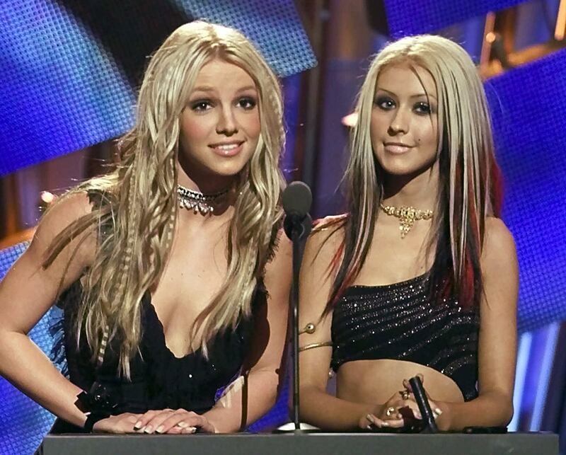 galleries/2013/02/26/katy-perry-vs-rihanna-kobe-bryant-vs-shaq-more-celebrity-frenemies-photos/130225-frenemies-spears-aguilera_psrrvi