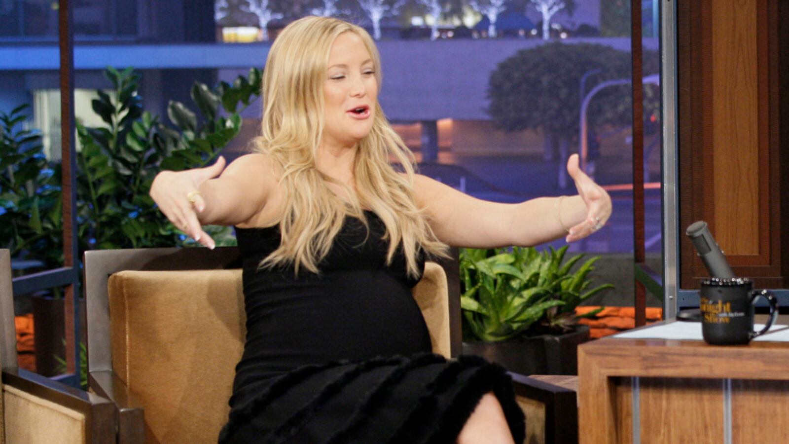 cheats/2011/07/10/kate-hudson-gives-birth-to-boy/kate-hudson-baby-cheat_juib76