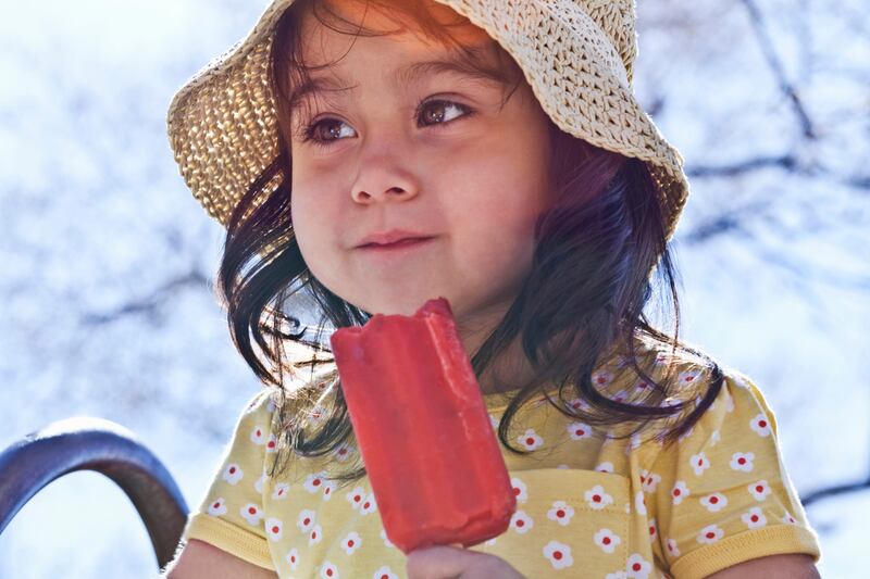 galleries/2011/07/22/baby-it-s-hot-outside/hot-popsicles_fhmnyt