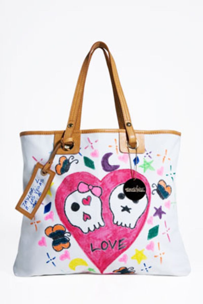 galleries/2009/11/23/our-good-giving-guide-luxurious-gifts-with-a-conscience/giving-guide---versace-tote_ppggl9