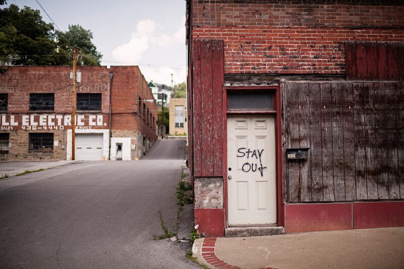 galleries/2014/09/21/america-s-fading-main-streets/140918-price-main13-tease_h75nmf