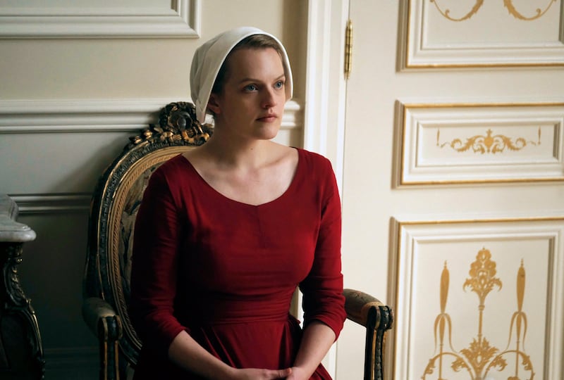 Elisabeth Moss "The Handmaid's Tale"