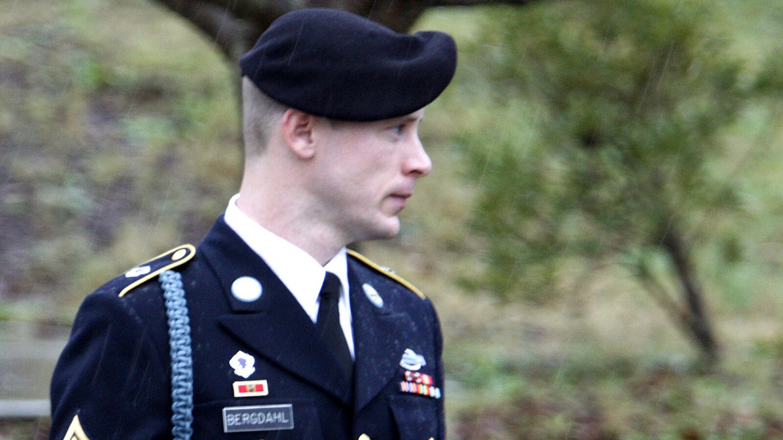 articles/2016/02/19/justice-department-may-probe-alleged-bergdahl-ransom-payment/160219-harris-bergdahl-tease_yr1tzr