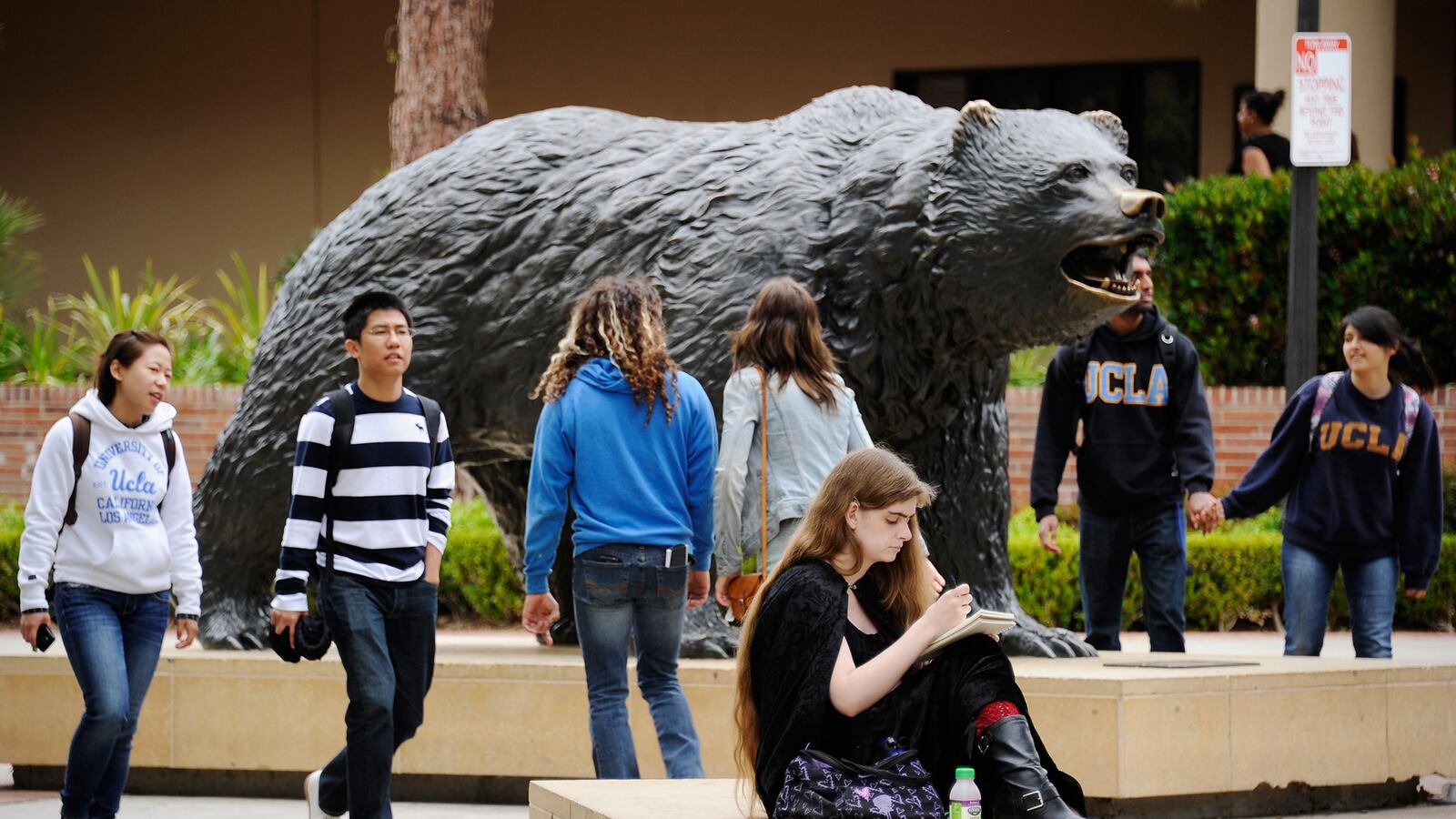 cheats/2012/06/02/cuts-threaten-calif-universities/calif-state-taxes-cheat_afgssu