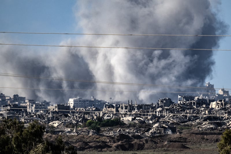 GAZA CITY, GAZA - SEPTEMBER 16: Smoke rises after Israeli airstrikes hit the Gaza Strip as Israel's attacks continue, leaving behind widespread destruction, seen from the border area, on September 16, 2025. (Photo by Mostafa Alkharouf/Anadolu via Getty Images)