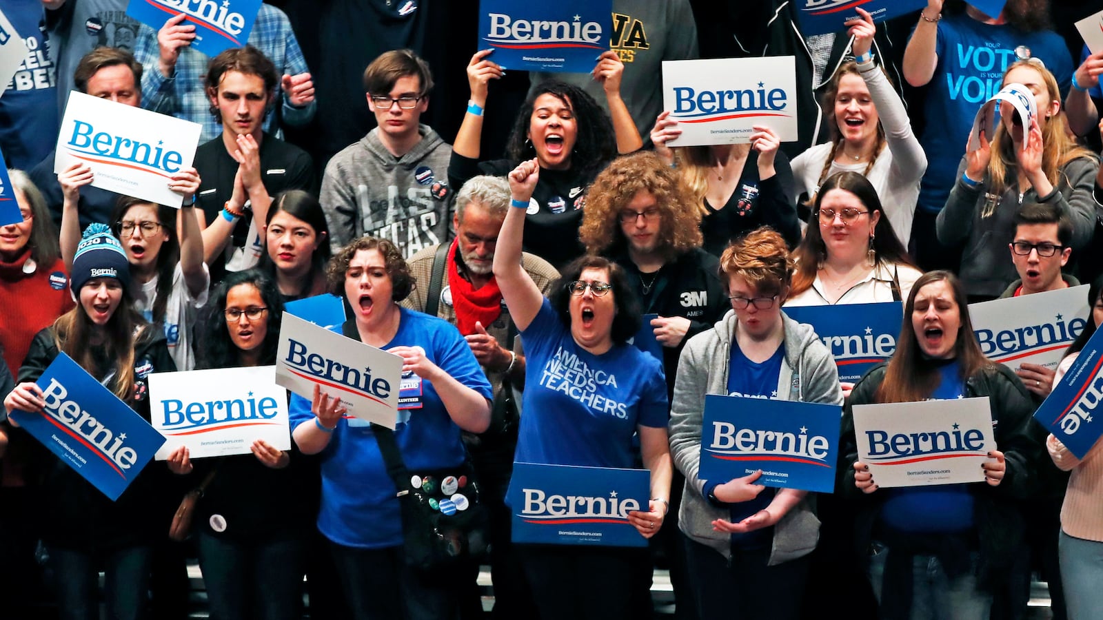 200131-bixby-bernie-iowa-tease-2_mkx5nx