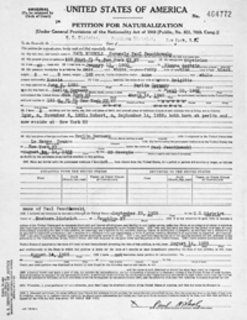 articles/2010/10/14/mike-nichols-his-untold-family-history/gates-mike-nichols-2_ehtzde