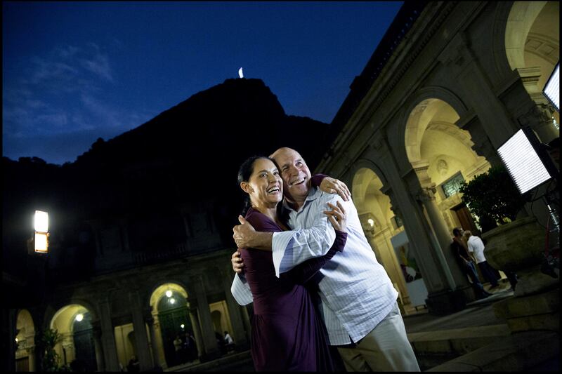 galleries/2012/11/29/pirelli-calendar-2013-behind-the-scenes-with-steve-mccurry-photos/pirelli-5_yqhnea