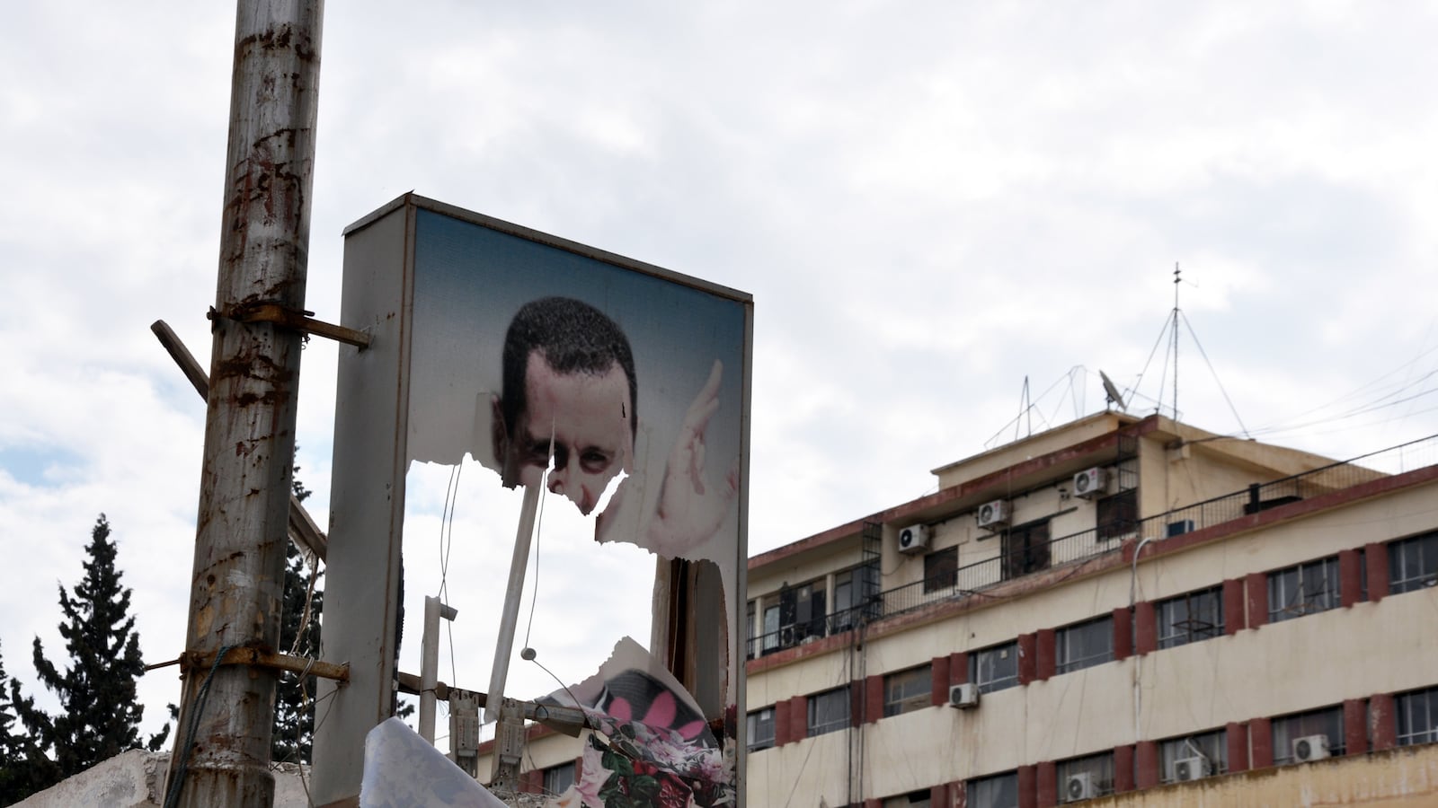 cheats/2013/06/03/al-qaeda-has-complaints-departments/130603-raqqa-syria-al-qaeda-cheat_lp2yby