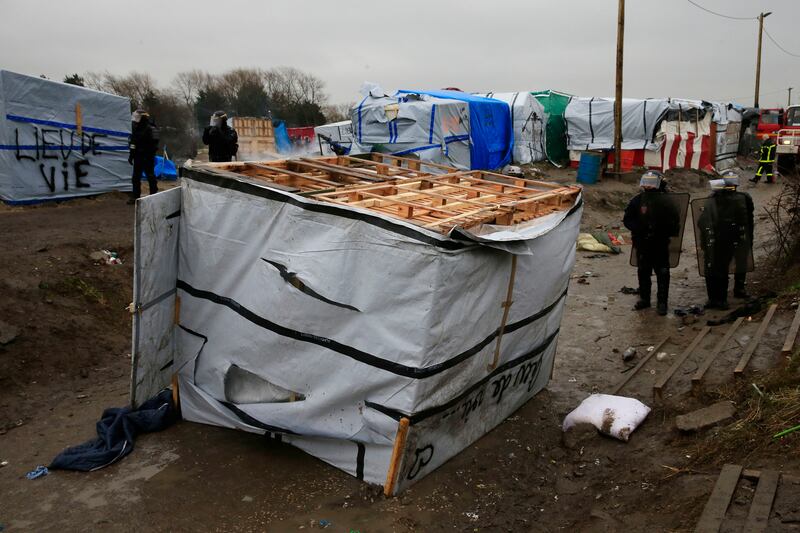 galleries/2016/03/01/police-dismantle-jungle-in-calais/160301_Calais_07_upds5r