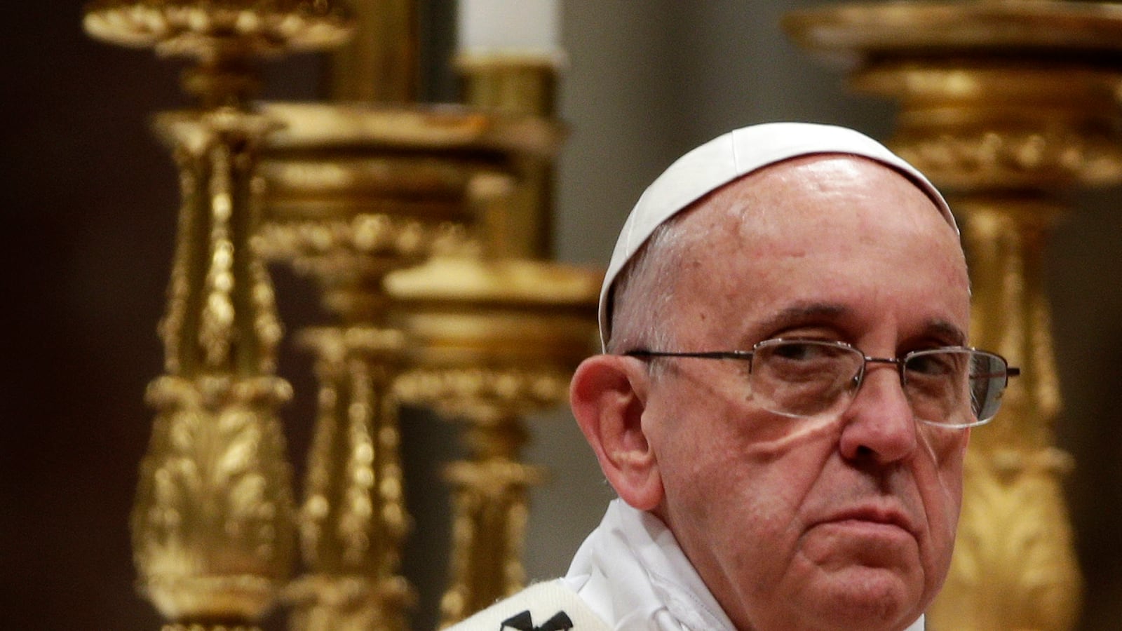 articles/2016/02/23/did-someone-kill-the-pope-s-receptionist/160223-barbie-pope-secretary-tease_jfnhax