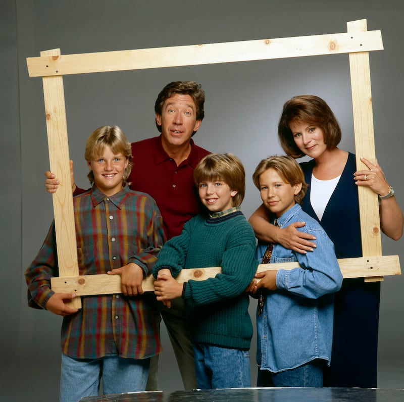 HOME IMPROVEMENT - Season 4 
ZACHERY TY BRYAN;TIM ALLEN;TARAN NOAH SMITH;JONATHAN TAYLOR THOMAS;PATRICIA RICHARDSON