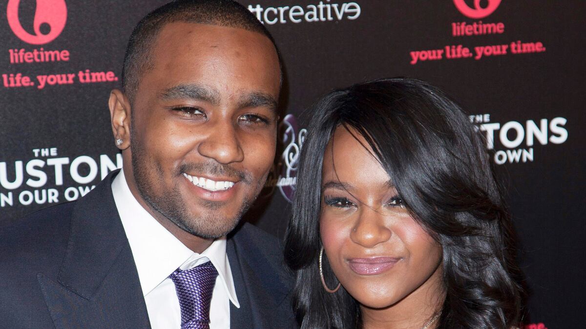 cheats/2016/11/18/gordon-to-pay-36m-over-bobbi-kristina/161118-gordon-suit-bobbi-kristina-cheat_xcy0ys