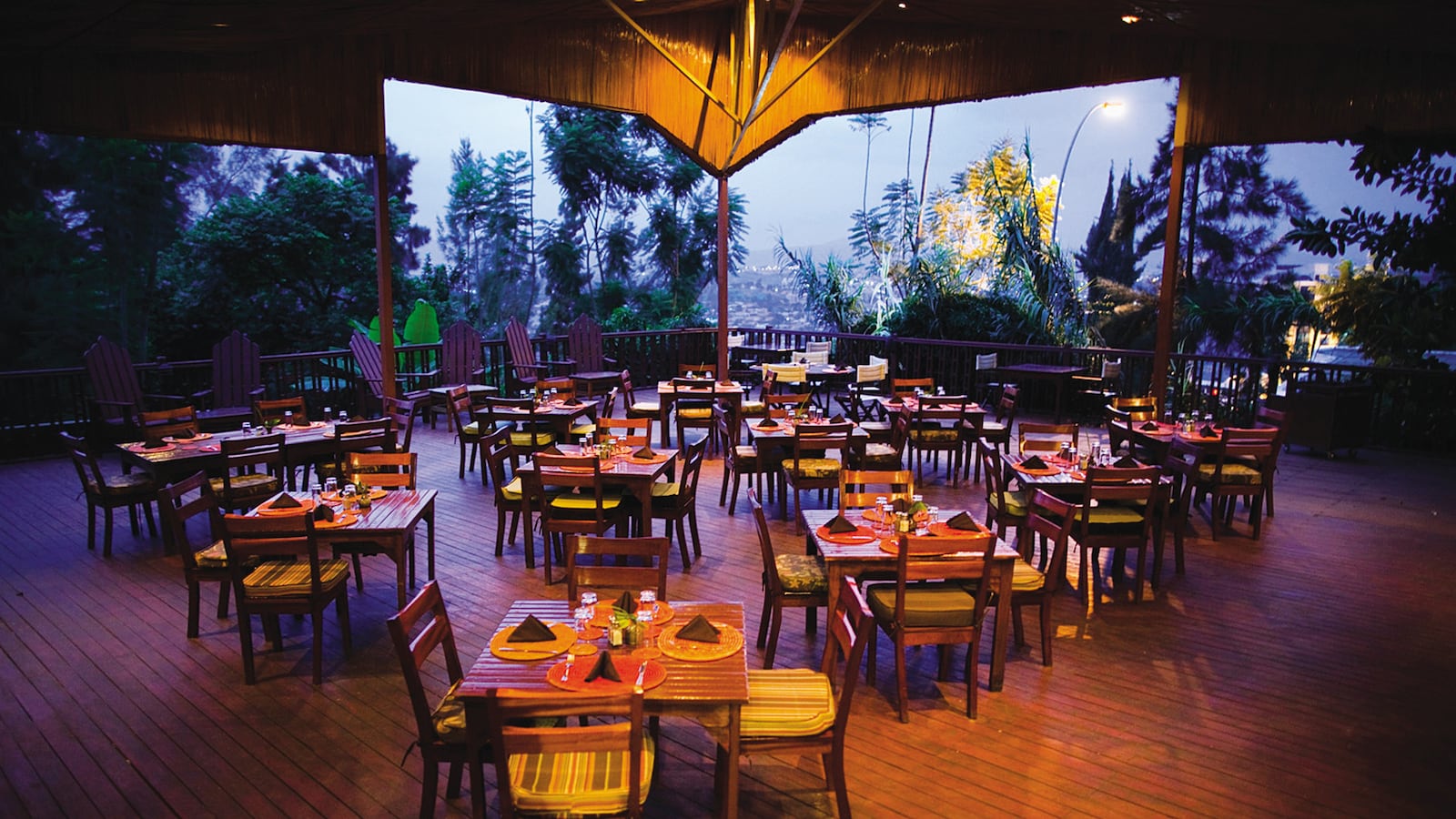 articles/2013/11/14/josh-ruxin-s-a-thousand-hills-of-heaven-building-a-restaurant-in-rwanda/131112-strochlic-heaven2-embed_f7jun3