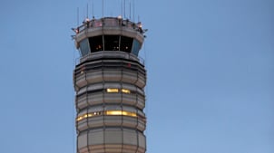 cheats/2011/04/23/air-traffic-controllers-push-for-naps/air-controller-sleep_zmn0oh