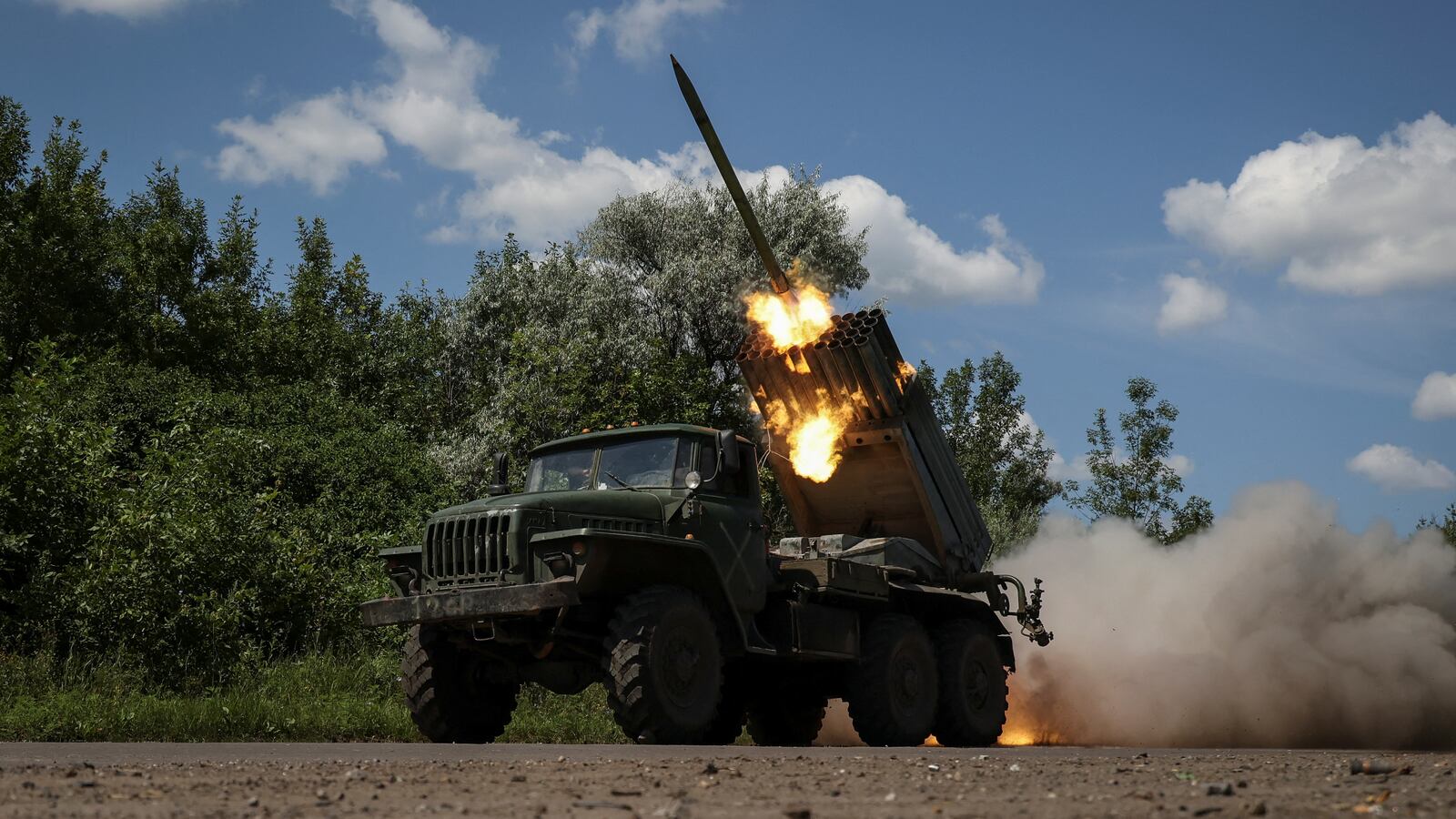 Ukrainian servicemen of the 59th Separate Motorised Infantry Brigade of the Armed Forces of Ukraine near a front line near the town of Avdiivka, Donetsk region, Ukraine July 18, 2023.