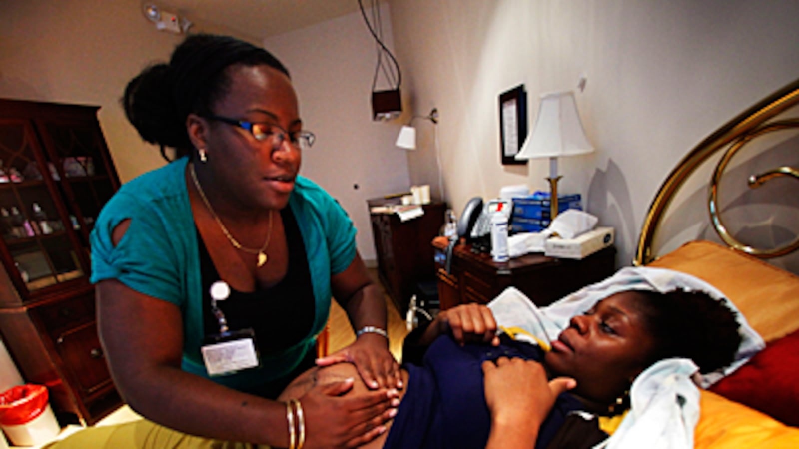 articles/2011/05/05/doctors-need-midwives-ina-may-gaskin-on-us-maternity-care-crisis/gaskin-midwife_178361_iqmn8f