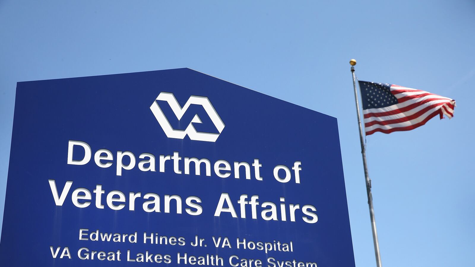 cheats/2014/06/22/va-facilities-lack-female-specific-care/140623-va-women-cheat_vln2pc