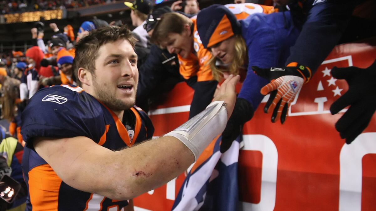 cheats/2012/01/09/tebow-sets-twitter-record/tim-tebow-twitter-cheat_xfurwy