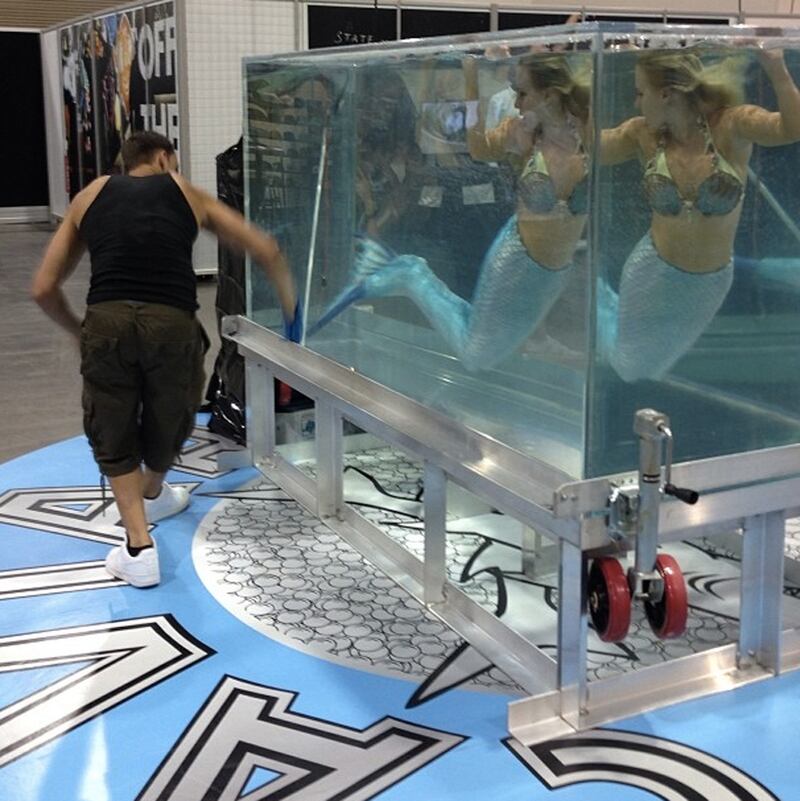 galleries/2013/08/24/11-best-fashion-instagrams/130823-gq_ob1e70