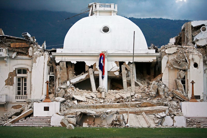 galleries/2010/12/23/internet-trends/internet-trends---haiti-eathquake_xac1li