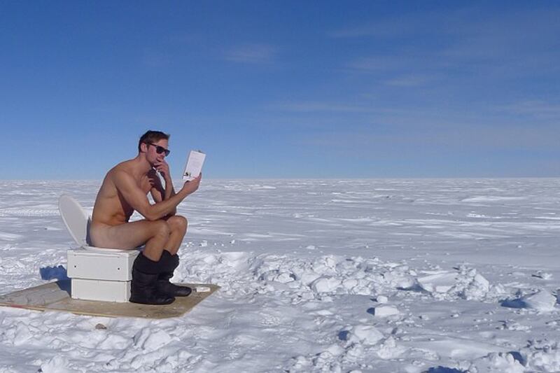 articles/2014/01/10/nude-at-the-south-pole-it-s-alexander-skarsgard-not-prince-harry-this-time/140110-alexander-skarsgard-tease_yvgdej